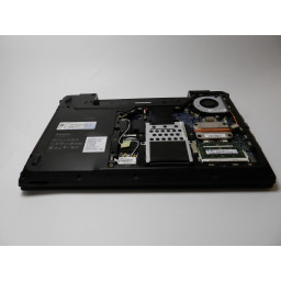 Замена жесткого диска Lenovo Essential G560